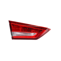 تصویر چراغ خطر عقب چپ روی درب صندوق FMC 511