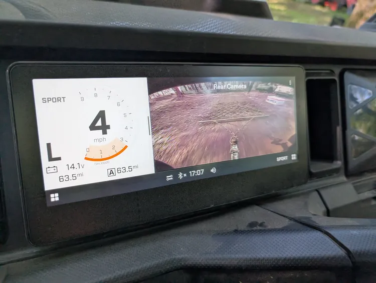 مقایسه کان-ام دیفندر با پولاریس رنجر و هوندا پایونیر