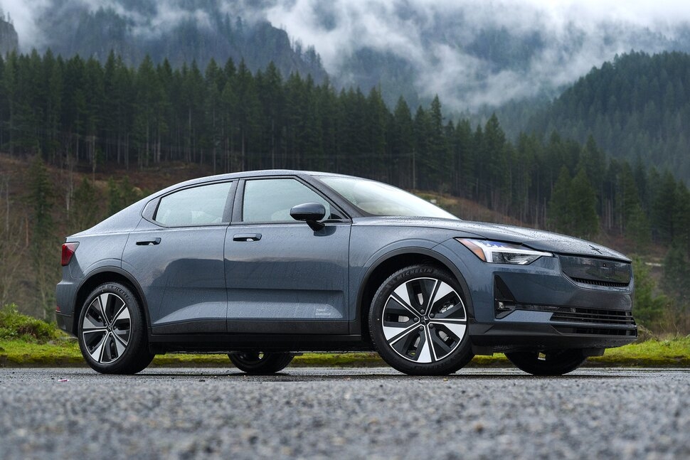 پولستار خودرویی با طراحی مدرن و امکانات هوشمند ارائه میدهد و به یکی از خاصترین برندهای لوکس برقی تبدیل شده است.